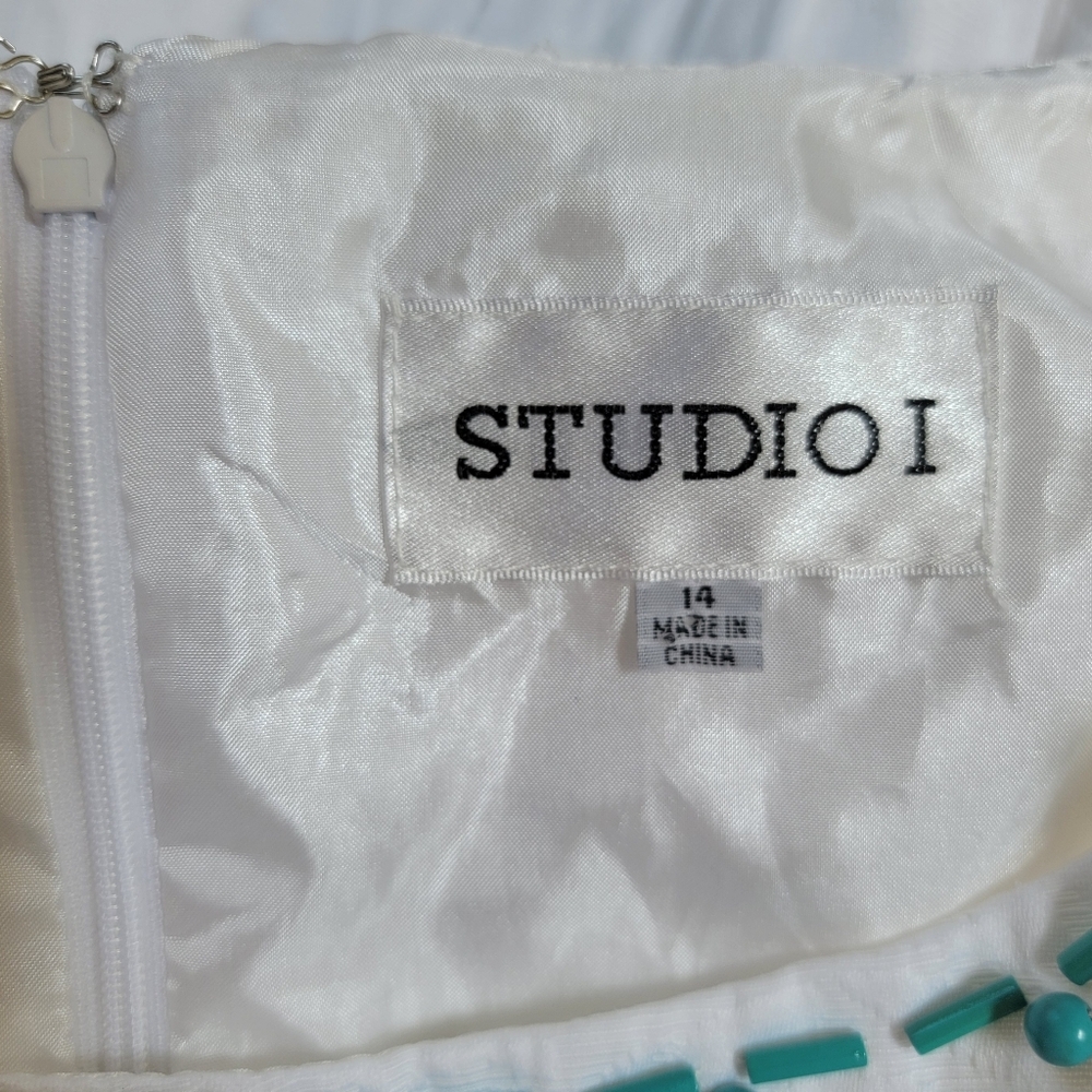 Studio I White Sleeveless Sheath Dress with Beading Size 14 EUC - Picture 5 of 12
